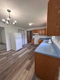 Photo - 1669 Doubet Rd