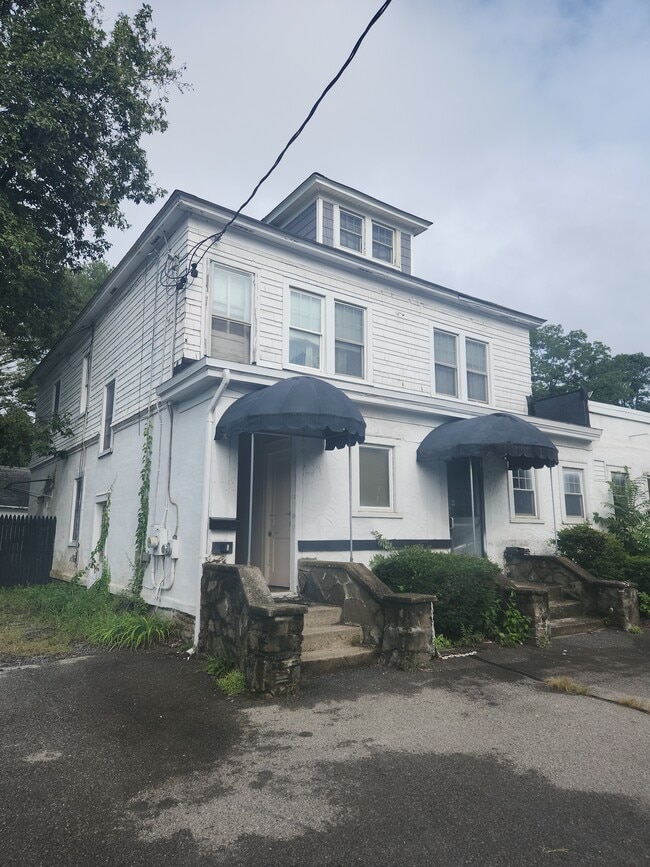 Building Photo - 547 Violet Ave Unit #1 Rental