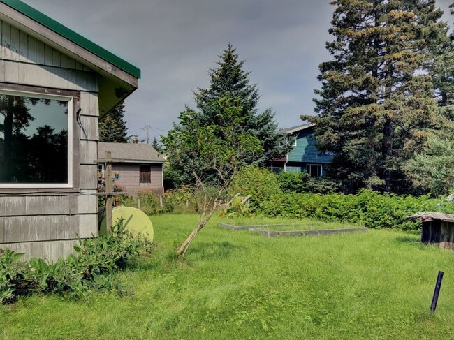 Photo - 2585 Metrokin Way