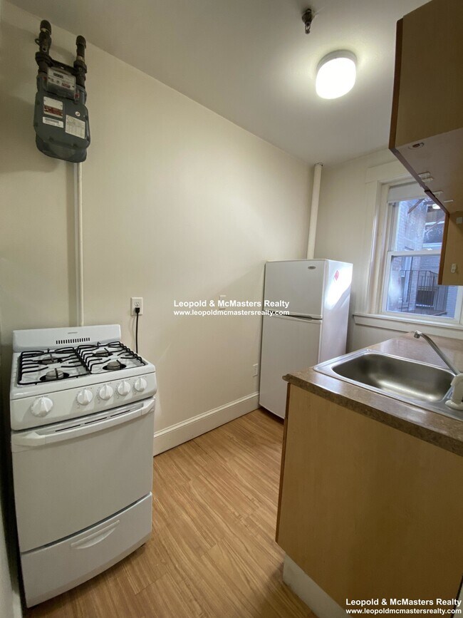 Photo - 1209 Boylston St