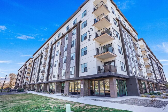 Building Photo - Solis at Jackson Station Rental
