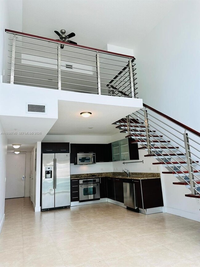 Photo - 41 SE 5th St Unidad 1512