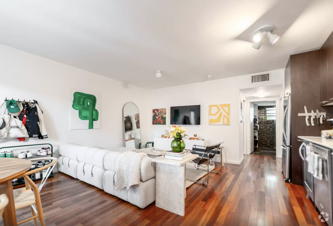 Building Photo - 1560 Pennsylvania Ave Unit 214 Rental