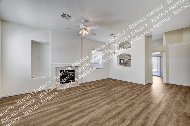 Photo - 3224 Bracknell St