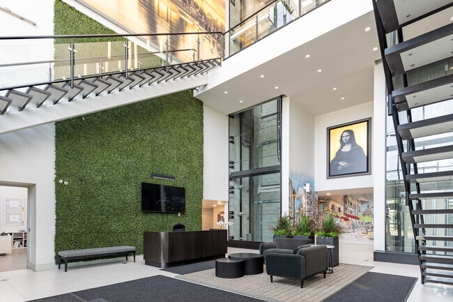 Photo - Le Louvre Residences