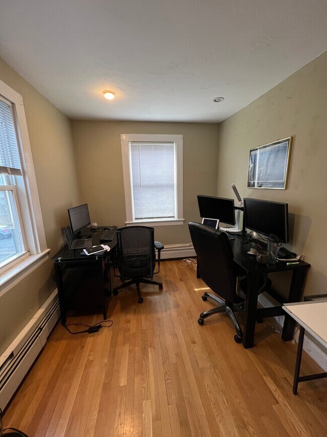 Photo - 735 Somerville Ave Unit 3