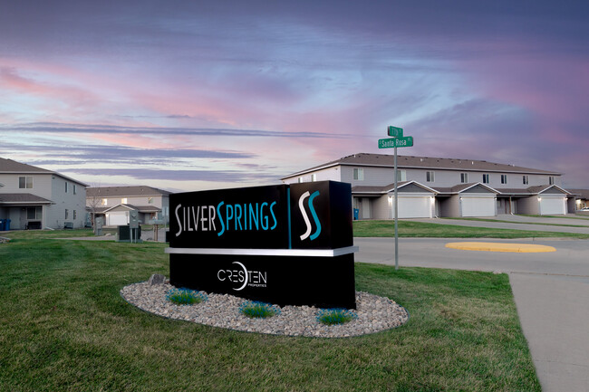 Silver Springs Townhomes - Silver Springs Townhomes