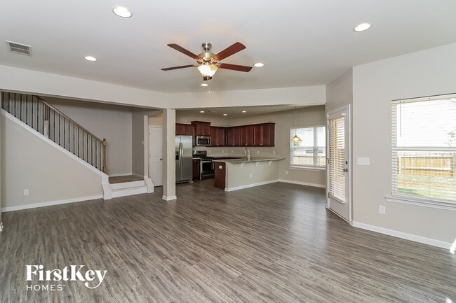 Photo - 195 Bryon Ln