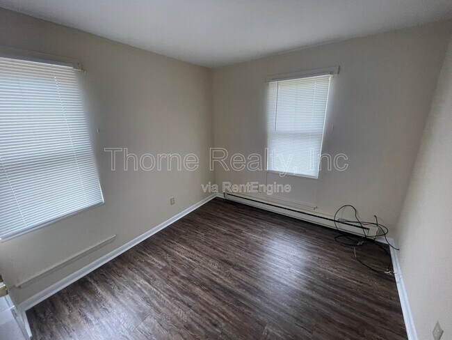 Photo - 400 E Northern Blvd Unit 30