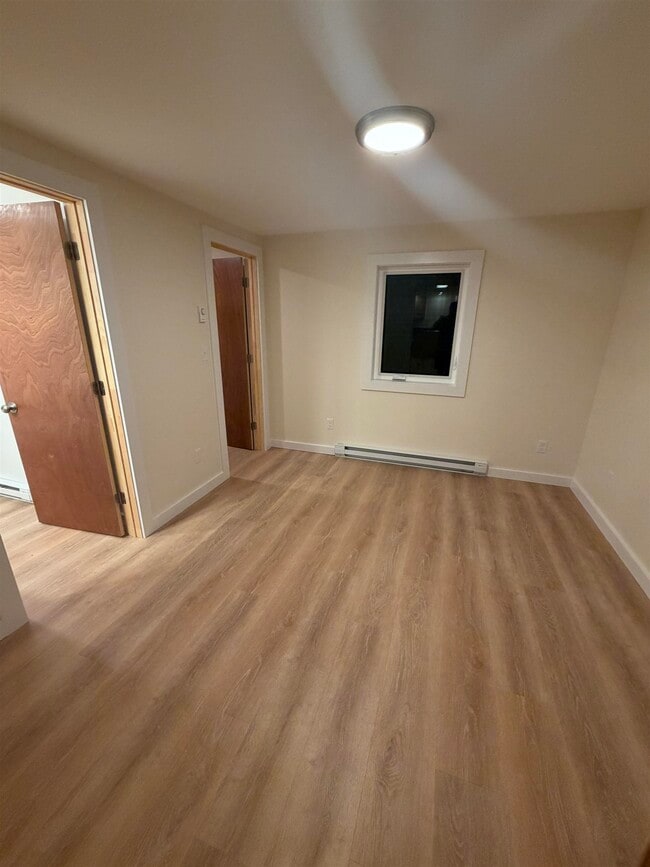 16 Snow Ave Unit 3
