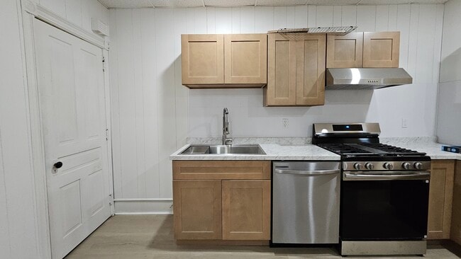 Photo - 607 N Hoffert St