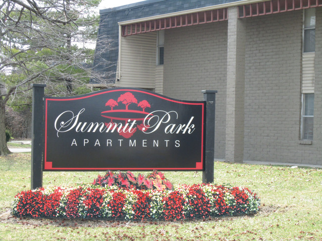 Summit Park Apartments - Summit Park Apartments