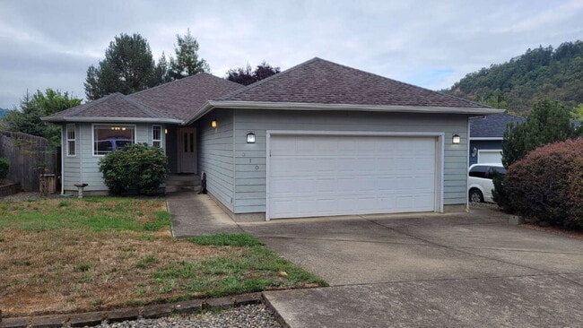Building Photo - 310 Village Dr Rental