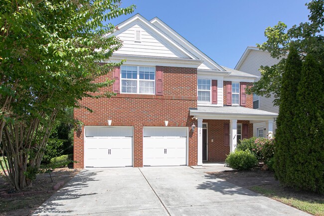 Building Photo - Beautiful 3 Bedroom Home w/Loft in Cary! - Available July 7th