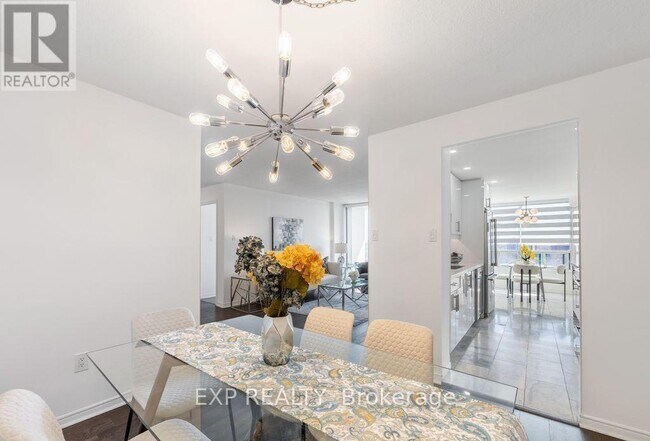 Photo - 7250 Yonge St Unité 1709