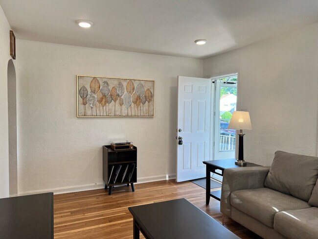 Photo - 9429 Harold Dr Unidad SI ID1472870P