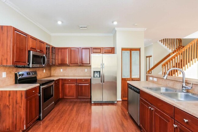 Building Photo - 1560 SW 194th Ave Rental