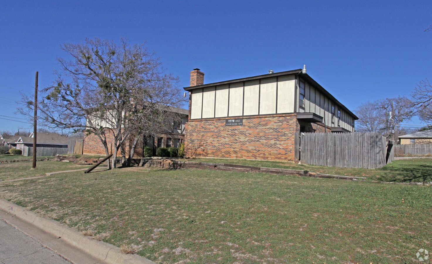 Photo - Hulen Townhomes