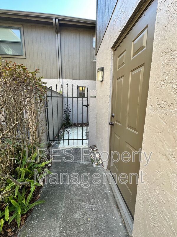 Photo - 106 Eastwind Ln