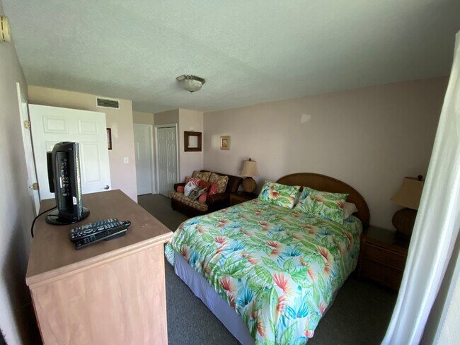 Photo - 336 Fort Pickens Rd Unit Waterfront beach listing
