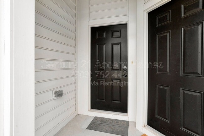Photo - 24676 Hutchinson Farm Dr
