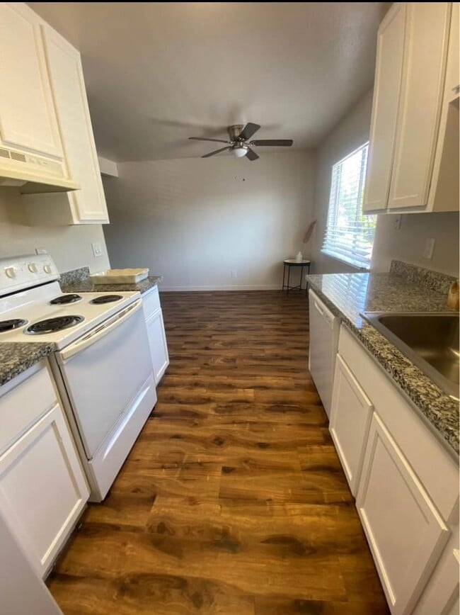 Photo - The Solstice Apartments