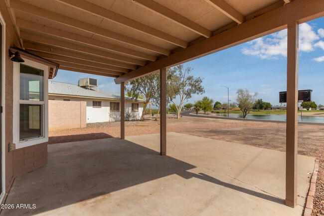 Photo - 11437 W Lakeshore Dr