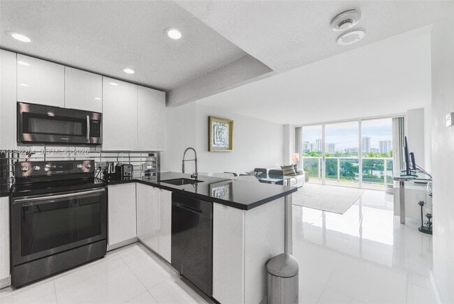 Photo - 3625 N Country Club Dr Unit 607