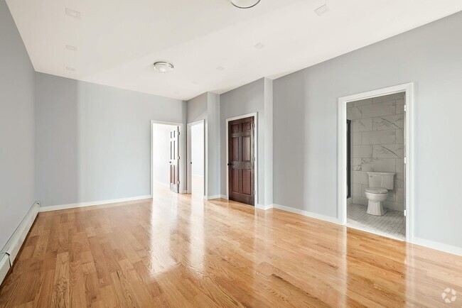Building Photo - 145 Nichols Ave Rental