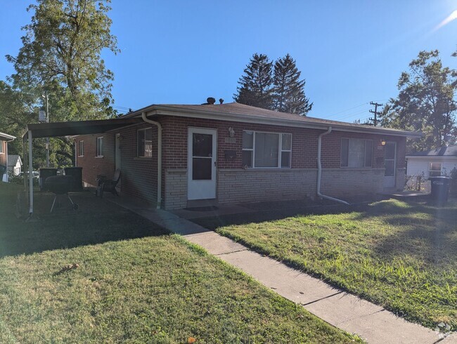 Building Photo - 9968-9972 Sue Court Unit 9972 Rental