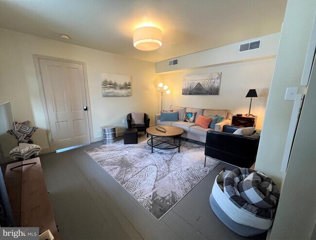 Photo - 509 S Market St