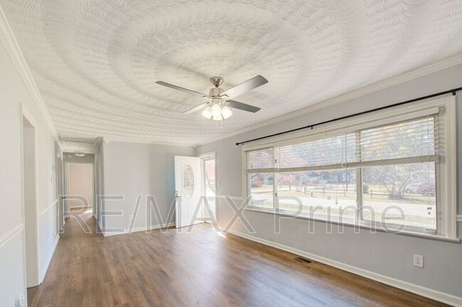 Photo - 200 Cynthia Dr