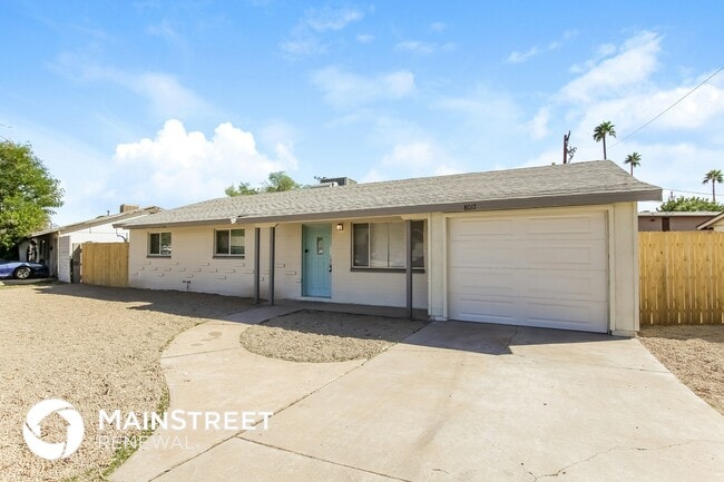 Photo - 8017 N 38th Ave