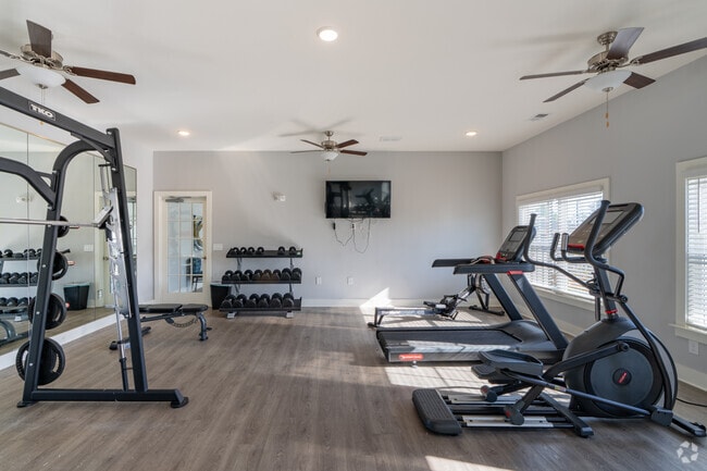 Colonel Bluffs - Fitness Center