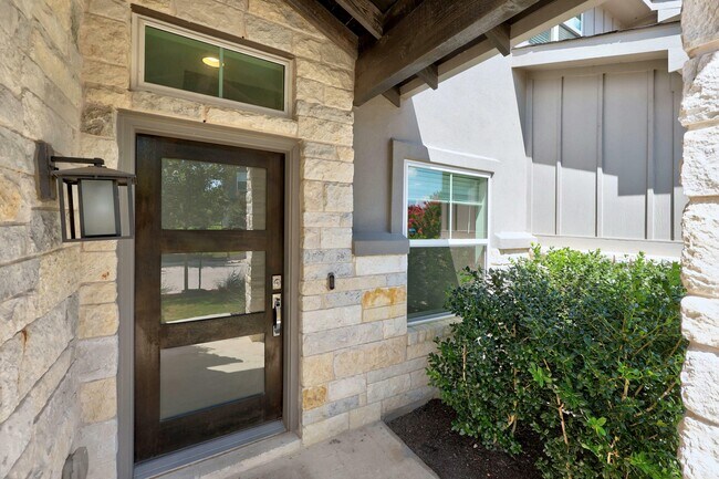 Photo - 2113 Local Rebel Lp