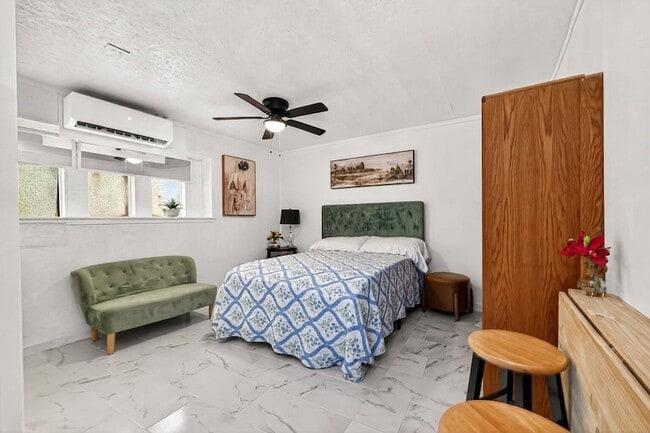 Photo - 29403 Raestone St
