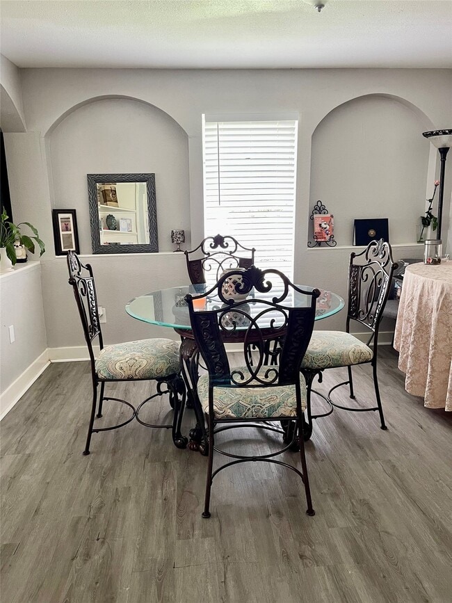 Photo - 500 N 8th St