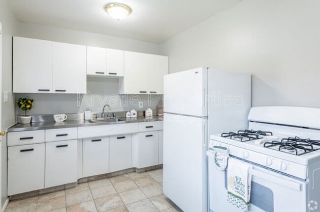 Photo - 2052 Red Robin Ln Unit 3