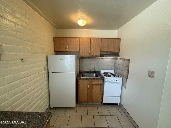 Photo - 5433 E 30th St