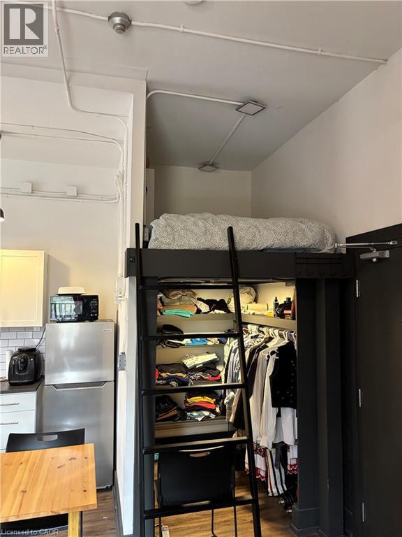 Photo - 123 MacNab St S Unit 9
