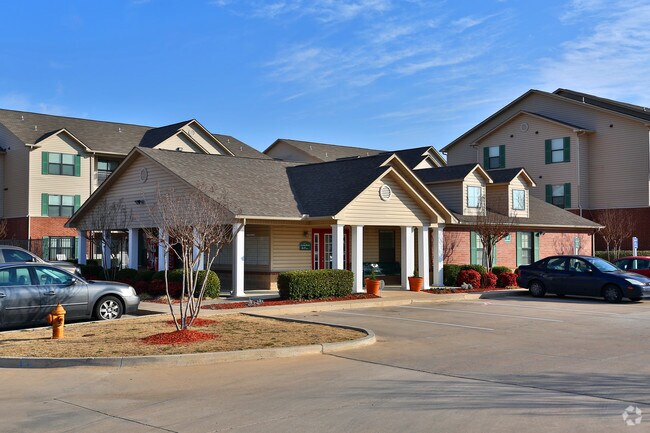 Chapel Ridge of Tinker Apartments For Rent in Oklahoma