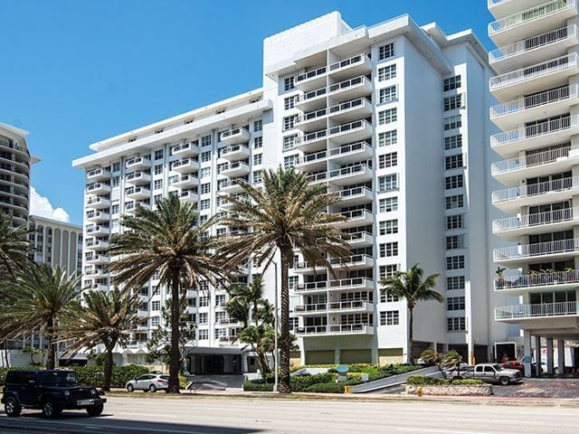Photo - 5700 Collins Ave
