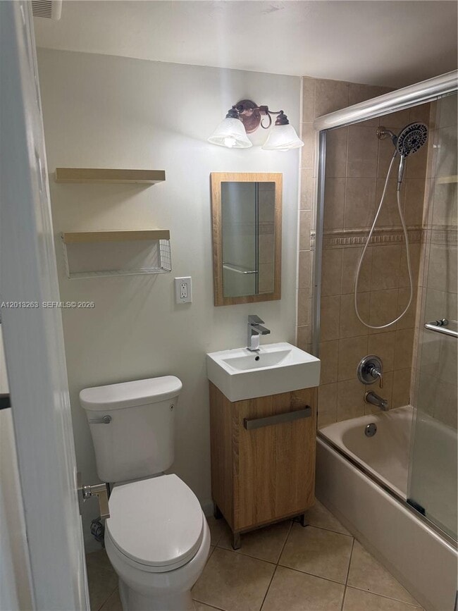 Photo - 924 SE 2nd St Unit 14