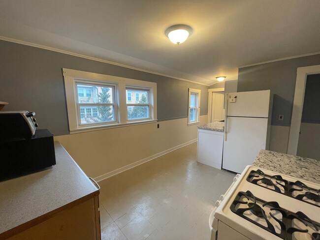 Photo - 19 Porter St Apartments Unit 2