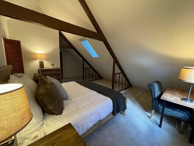 Photo - 17415 Mustang Rd