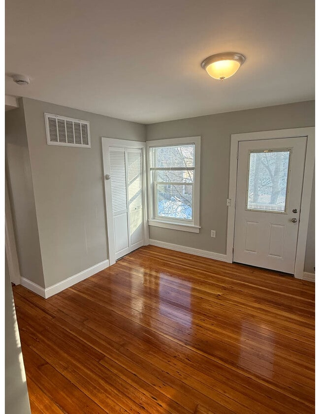 Habitación familiar en el nivel inferior - 43 Arthur St Unidad 2R