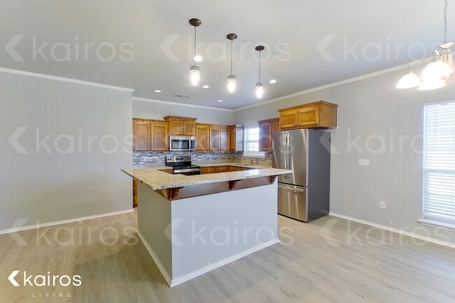 Photo - 9822 Prather Ave