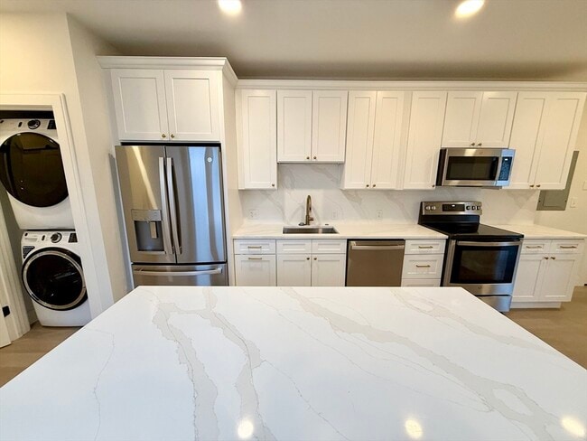 Photo - 120 Emerson St Unit 6