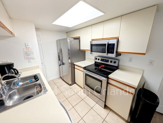 Photo - 3 Bed, 2 Bath Fully Furnished Condo Kissimmee Unit 181