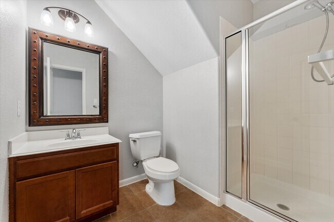 Photo - 146 Black Swan Pl